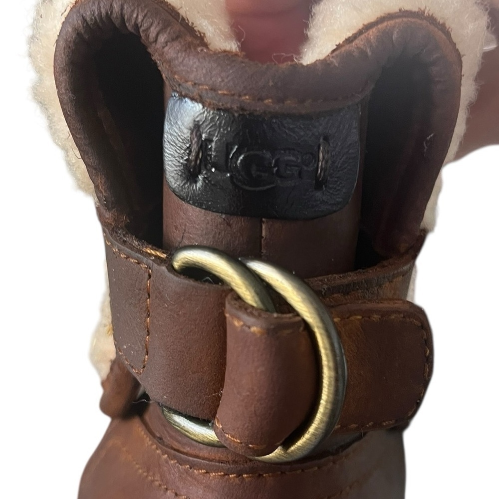 UGG Tan Leather Shearling Cuff Winter Ankle Boots Size 7 - Picture 8 of 9